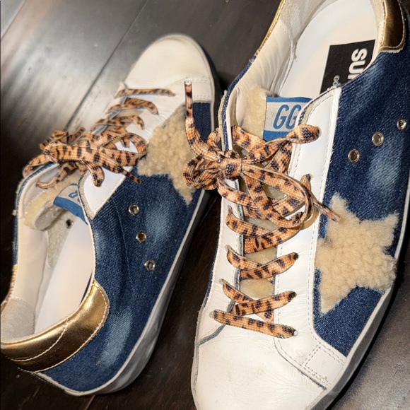 Gorgeous!! GGDB Blue Jean- White- Gold, Sherpa. Size 9. - Picture 3 of 16